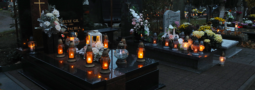 Tysice zniczy rozwietlio cmentarz Agrykola (zobacz zdjcia)