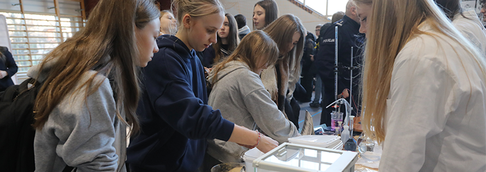 Elbl�g: Festiwal zawod�w dla m�odzie�y. Zobacz zdj�cia