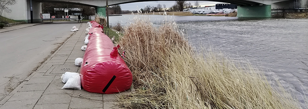 Sytuacja na rzece Elbl�g po cofce i pogotowiu przeciwpowodziowym. Zobacz zdj�cia