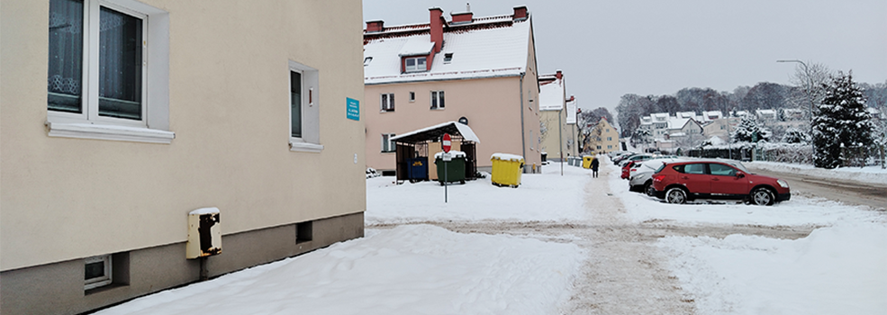 Radny apeluje o podj�cie dzia�a�: Zapadanie si� nawierzchni post�puje