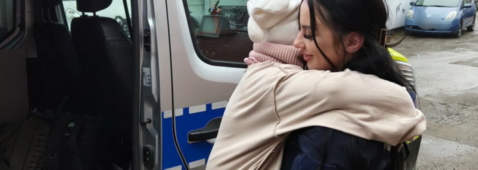 Zagin�a 7-latka. Bez but�w dotar�a pieszo do Hali Elzam