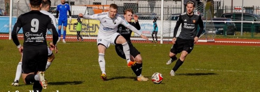 Concordia zr�wna�a si� punktami z liderem (skr�t meczu)