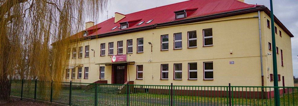 Dawne gimnazjum przy Lotniczej ma szans� na nowe �ycie?