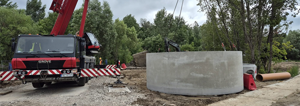 Na placu budowy kanalizacji sanitarnej dla obszaru Terkawka praca wre