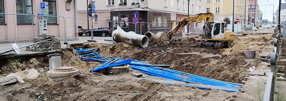 Remont torowiska przy 1 Maja nabiera tempa, ale potrwa d�u�ej (zdj�cia)