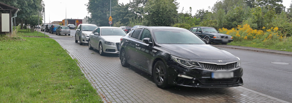  Przy ul. Szarych Szereg�w powstanie parking? 