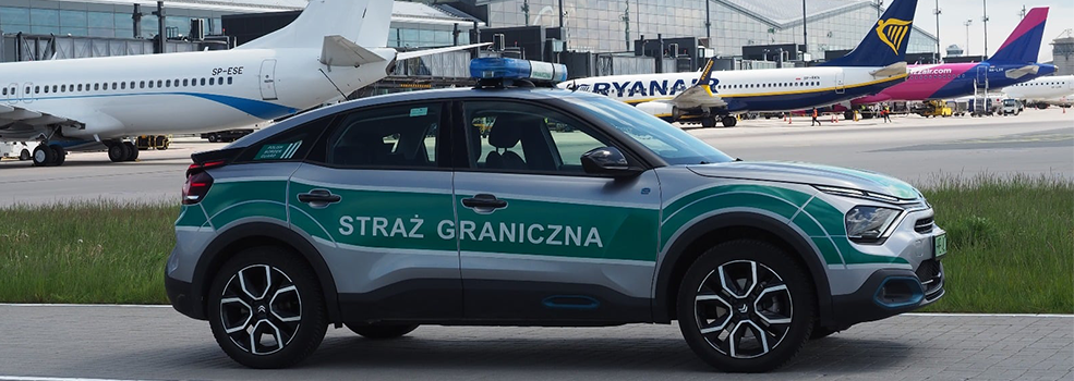 Elbl��anka na lotnisku w Gda�sku �azartowa�a o bombie w samolocie