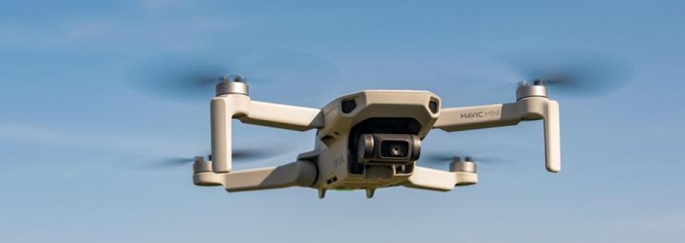 Dron znaleziony w okolicach Elbl�ga. Na miejscu trwa akcja s�u�b