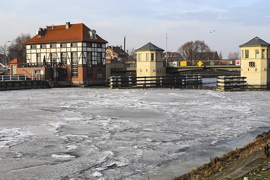 Specjal Pub i most Wysoki