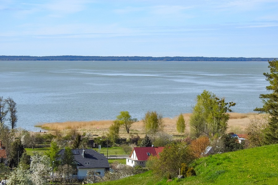 Widok na Zalew Wilany  punktu widokowego w Suchaczu